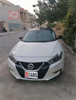 نيسان ماكسيما